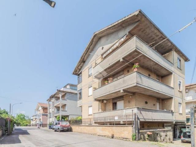 Appartamento in vendita a Bassano Romano, Lazio