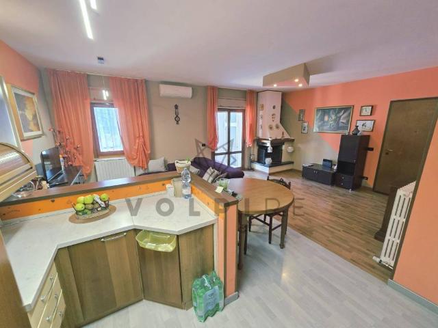Appartamento in vendita a Bastia Umbra, Umbria
