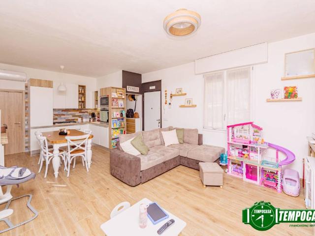 Appartamento in vendita a Bastida Pancarana, Lombardia