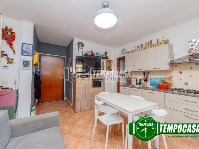 Appartamento in vendita a Torrino, Battuda