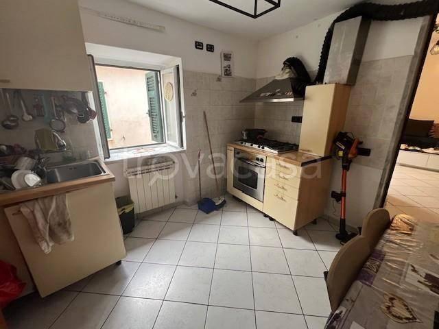 Appartamento in vendita a Carrara, Toscana