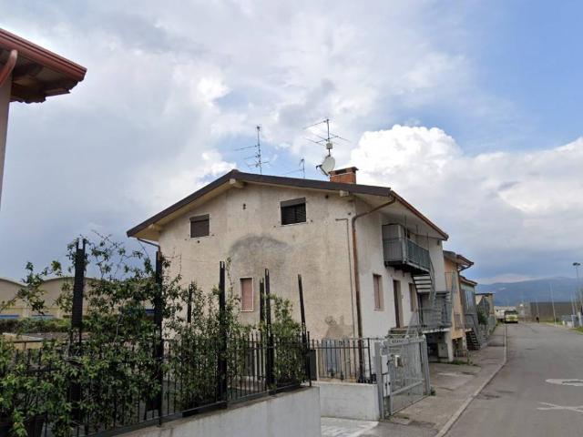 Appartamento in vendita a Bedizzole, Lombardia