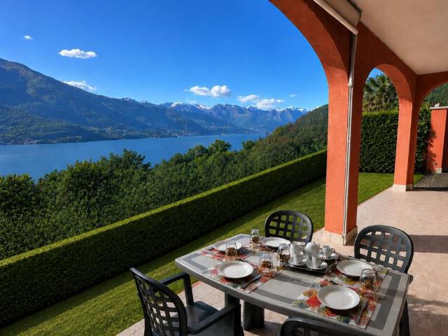 Appartamento in vendita a Bellano, Lombardia