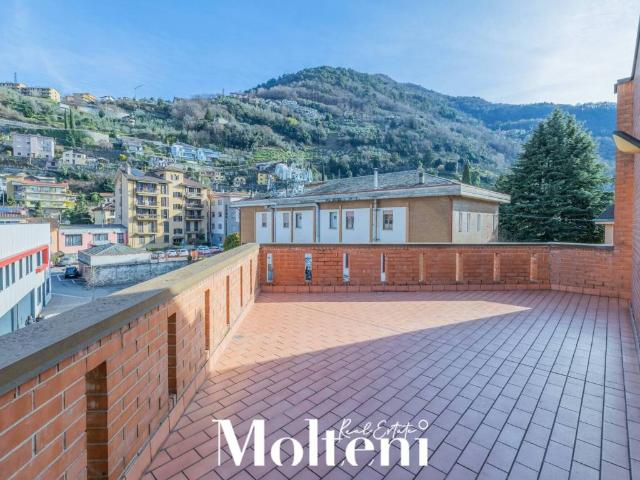 Appartamento in vendita a Bellano, Lombardia