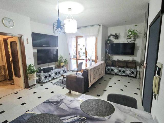 Appartamento in vendita a Bellante Stazione, Bellante