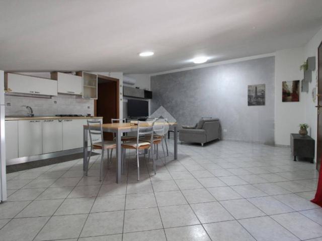 Appartamento in vendita a Bellante, Abruzzo