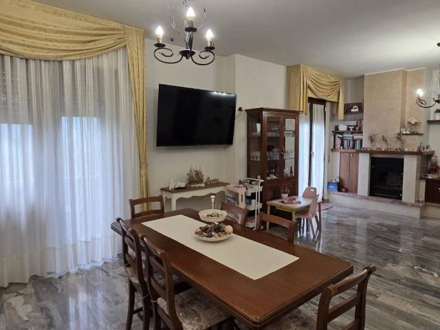 Appartamento in vendita a Bellante, Abruzzo
