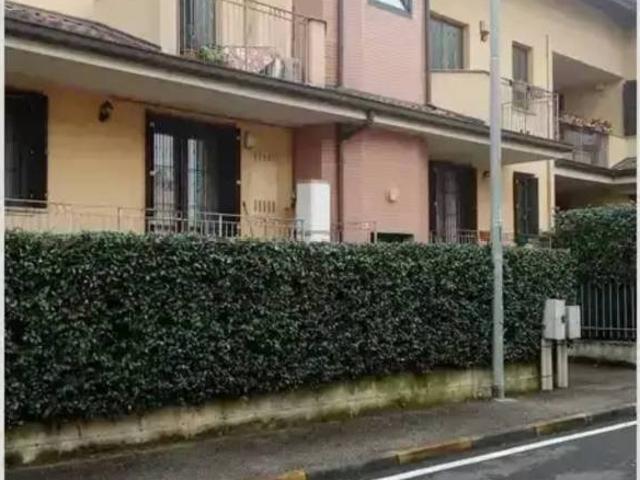 Appartamento in vendita a Bellinzago Lombardo, Lombardia