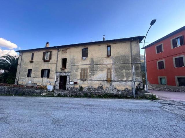 Appartamento in vendita a Belmonte Castello, Lazio