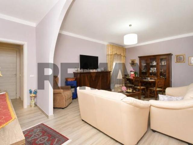 Appartamento in vendita a Belpasso, Sicilia