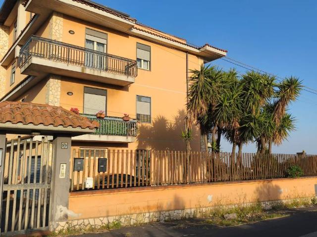 Appartamento in vendita a Villaggio Le Ginestre, Belpasso
