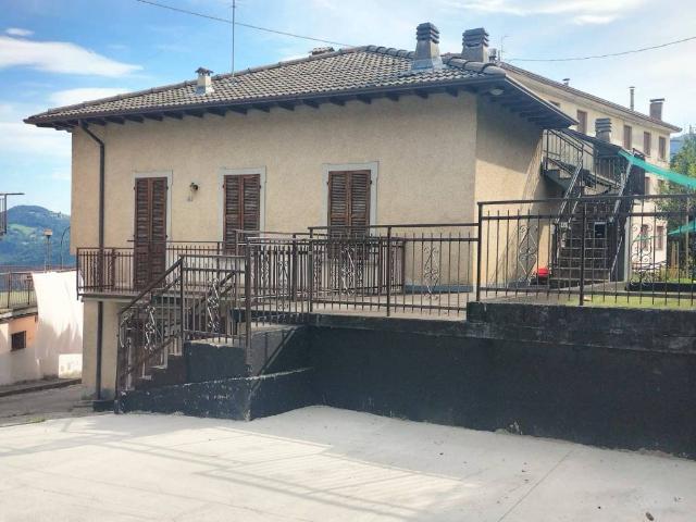 Appartamento in vendita a Berbenno, Lombardia