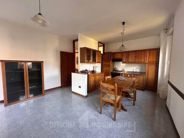 Appartamento in vendita a Berbenno Di Valtellina, Lombardia