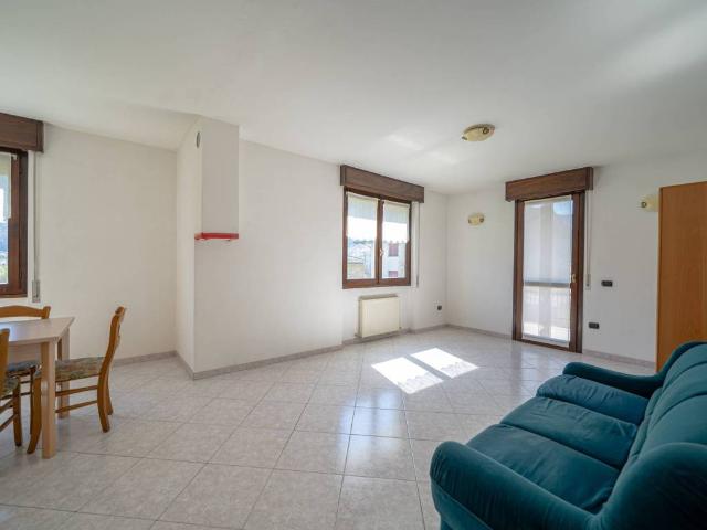 Appartamento in vendita a Berbenno Di Valtellina, Lombardia