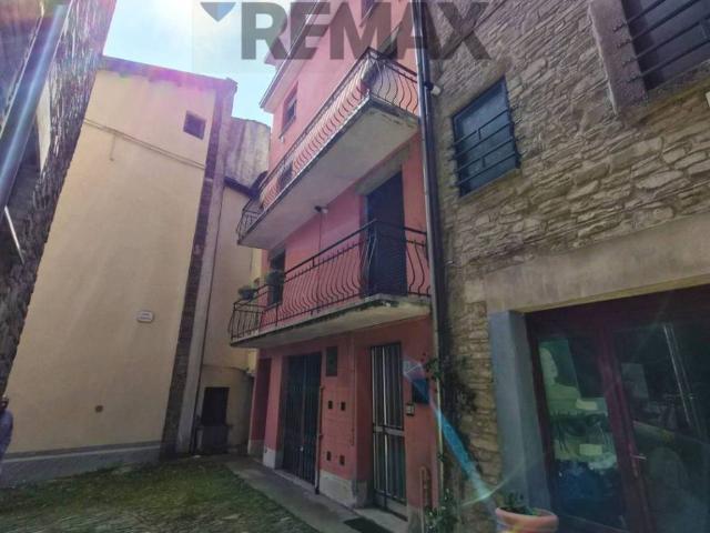 Appartamento in vendita a Berceto, Reggio Emilia