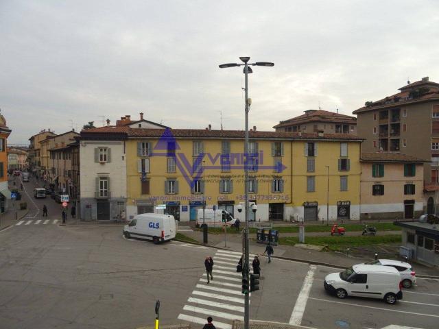 Appartamento in vendita a Bergamo, Lombardia