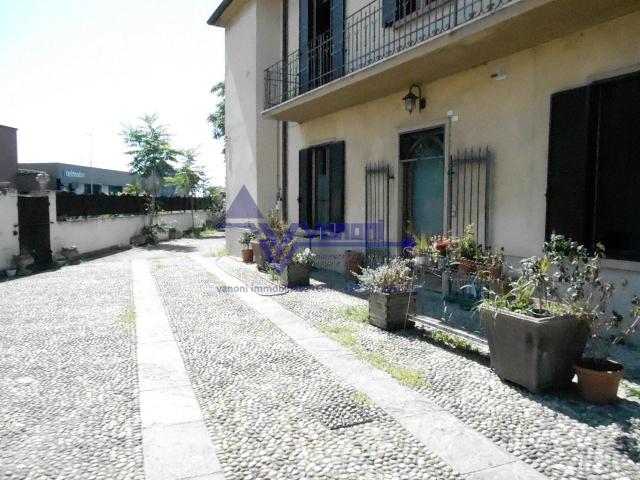 Appartamento in vendita a Bergamo, Lombardia