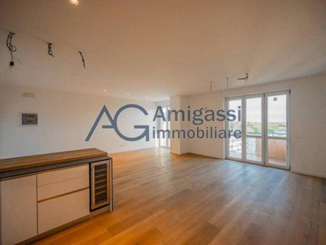 Appartamento in vendita a Bergamo, Lombardia