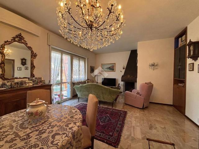 Appartamento in vendita a Carnovali, Bergamo