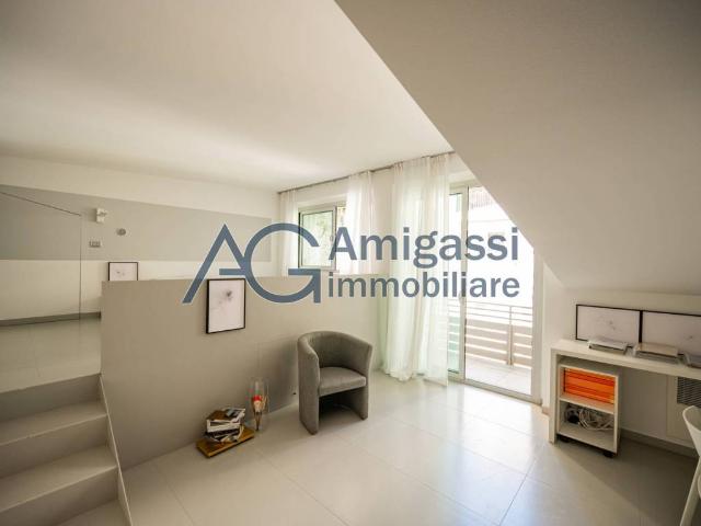 Appartamento in vendita a Città Alta, Bergamo