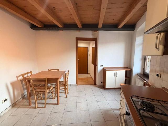 Appartamento in vendita a Bergamo, Lombardia