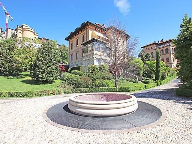 Appartamento in vendita a Città Alta, Bergamo