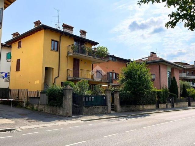 Appartamento in vendita a Bergamo, Lombardia