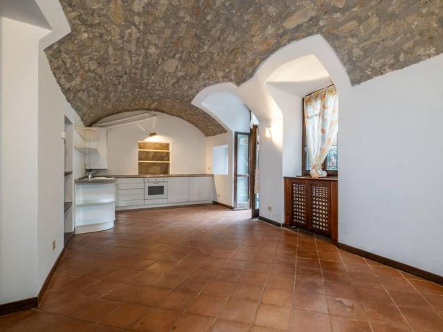 Appartamento in vendita a Città Alta, Bergamo