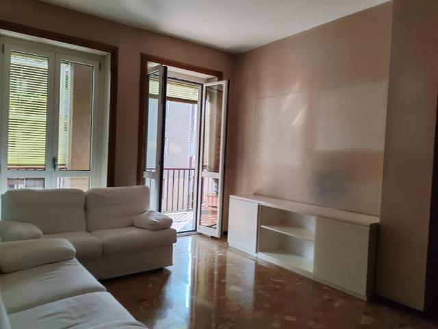 Appartamento in vendita a Bergamo, Lombardia