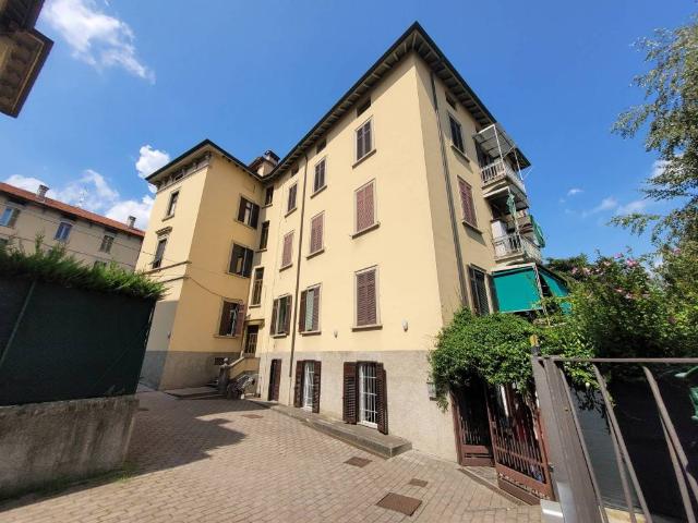 Appartamento in vendita a Bergamo, Lombardia