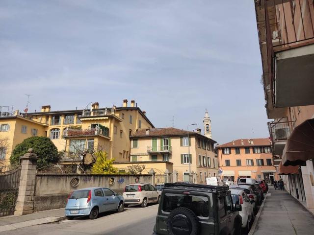 Appartamento in vendita a Bergamo, Lombardia