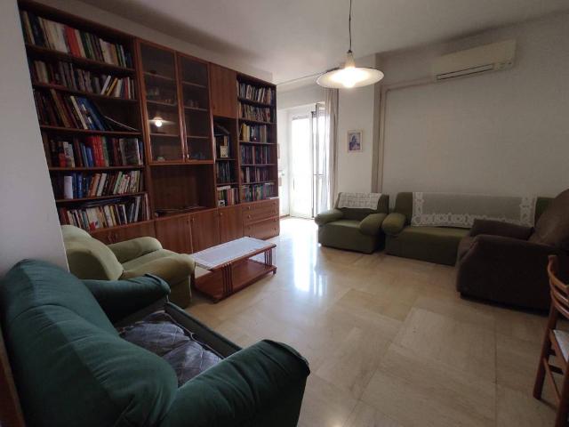 Appartamento in vendita a Bergamo, Lombardia