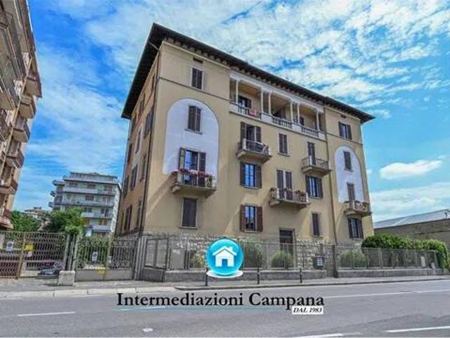 Appartamento in vendita a Bergamo, Lombardia