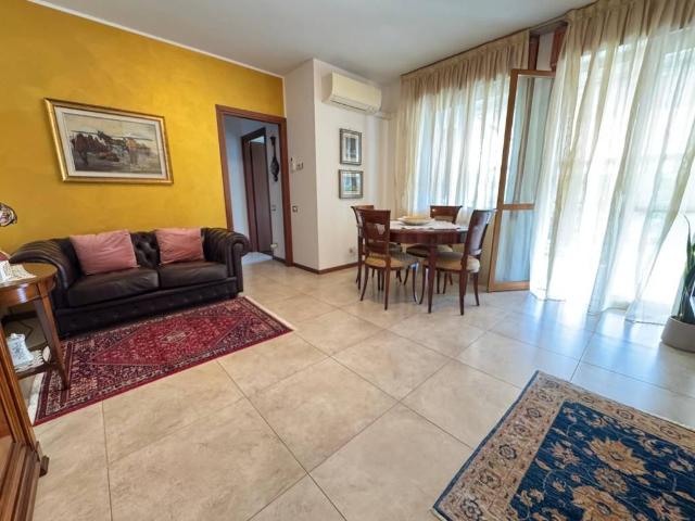 Appartamento in vendita a Bergamo, Lombardia