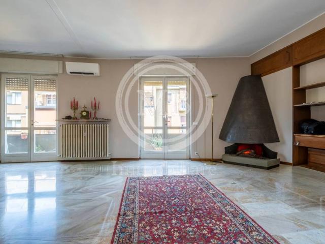 Appartamento in vendita a Città Alta, Bergamo