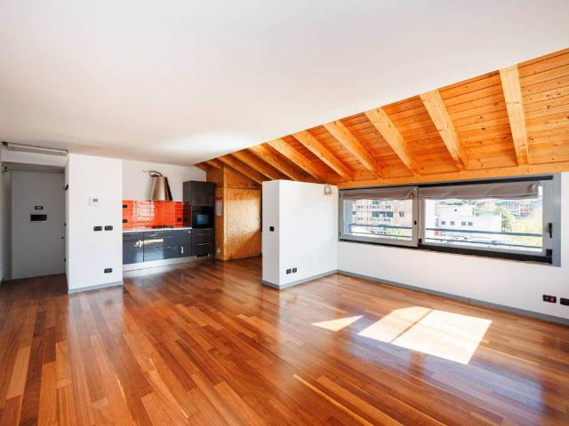 Appartamento in vendita a Bergamo, Lombardia
