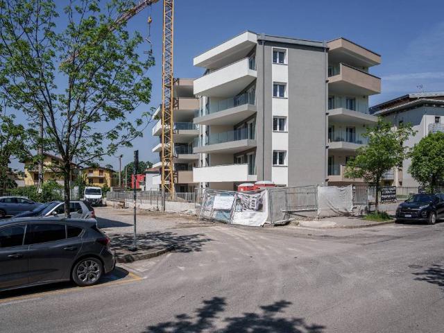 Appartamento in vendita a Grumello del Piano, Bergamo
