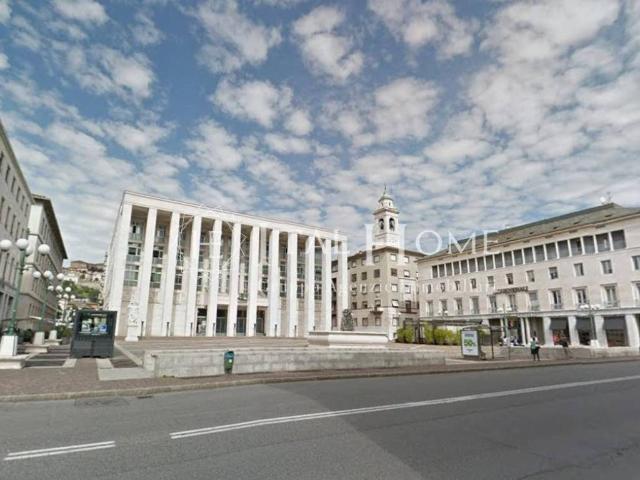 Appartamento in vendita a Città Alta, Bergamo