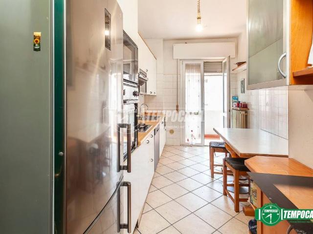 Appartamento in vendita a Bergamo, Lombardia