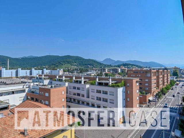 Appartamento in vendita a Bergamo, Lombardia