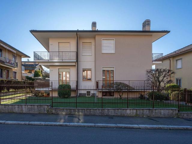 Villa Indipendente in vendita a Gallina, Bergamo