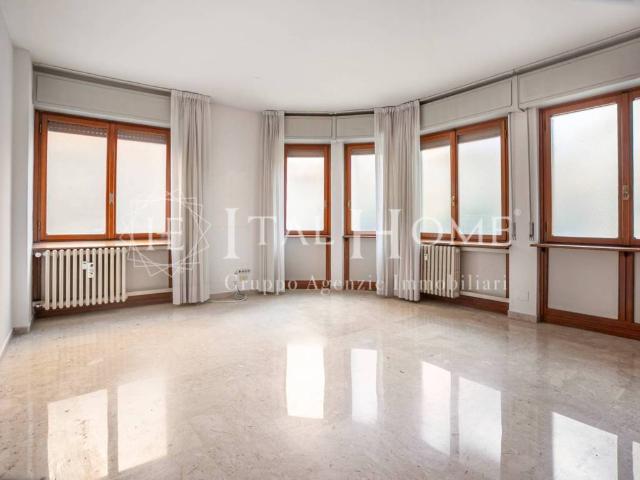 Appartamento in vendita a Città Alta, Bergamo