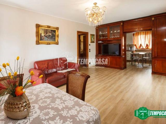 Appartamento in vendita a Bergamo, Lombardia