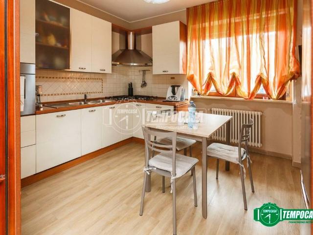 Appartamento in vendita a Bergamo, Lombardia