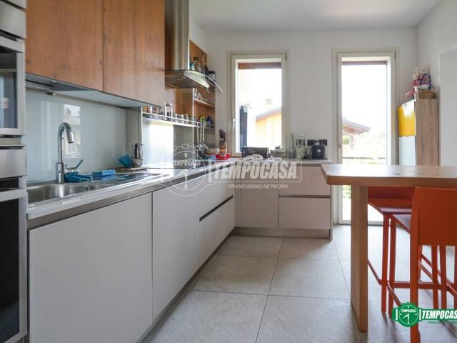 Villa Indipendente in vendita a Bergamo, Lombardia