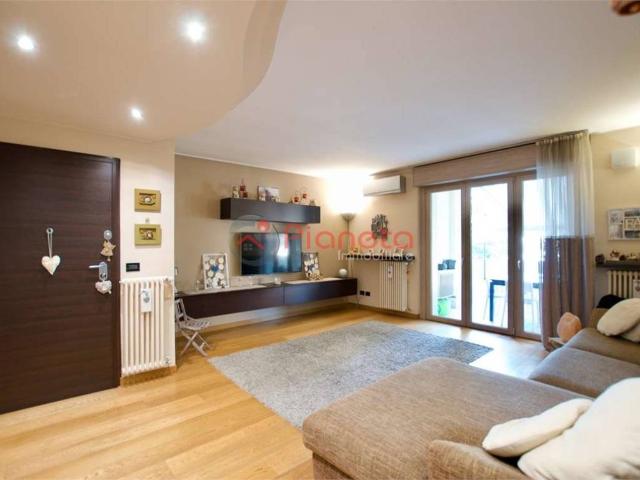 Appartamento in vendita a Bergamo, Lombardia