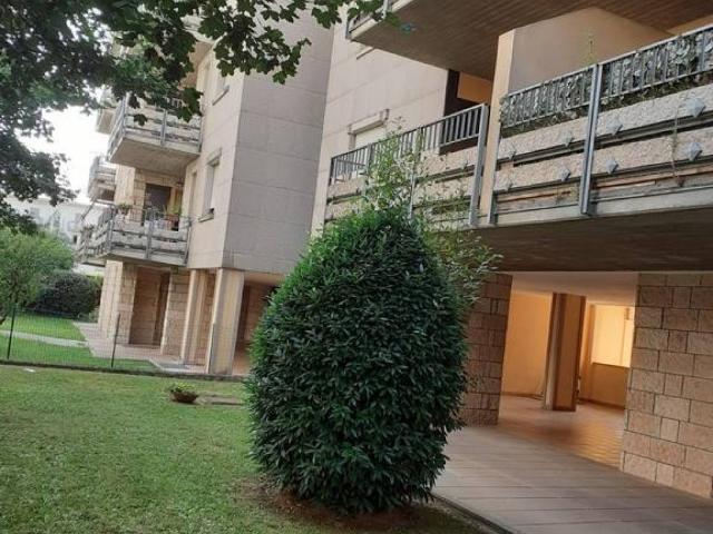 Appartamento in vendita a Bergamo