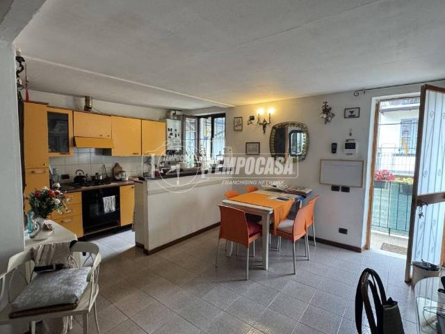 Appartamento in vendita a Bergamo, Borgo Santa Caterina