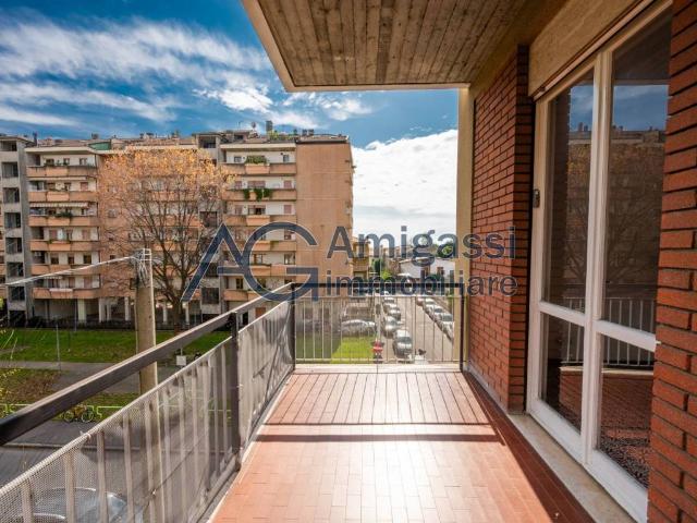 Appartamento in vendita a Boccaleone, Bergamo