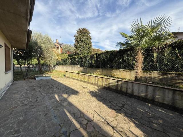 Appartamento in vendita a Valverde, Bergamo